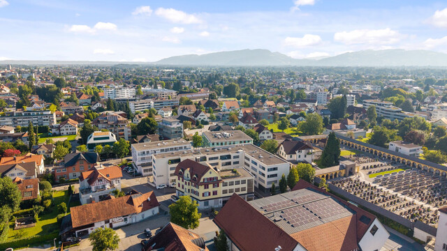 Zentrale 3-Zimmer Wohnung in Lustenau: Terrasse und Tiefgarage