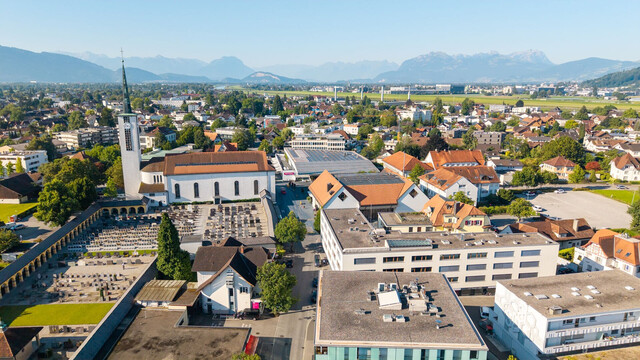 Zentrale 3-Zimmer Wohnung in Lustenau: Terrasse und Tiefgarage