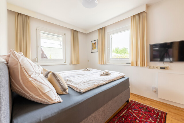 Exklusives Ferienhaus direkt am Bodensee - mit eigener Bootsgarage!