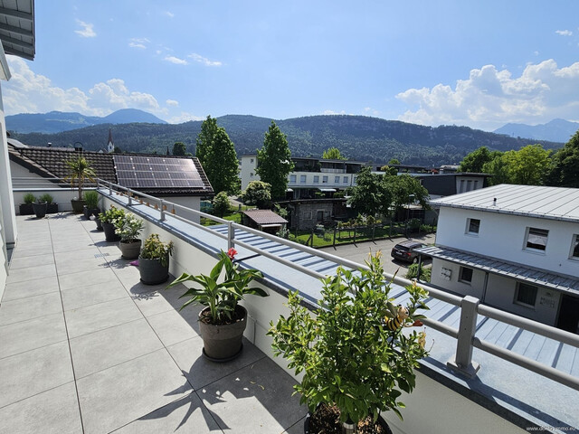 Neuer Preis! Penthouse-Feeling – Wohnen mit großer Sonnenterrasse und Tiefgaragenplatz in Feldkirch!