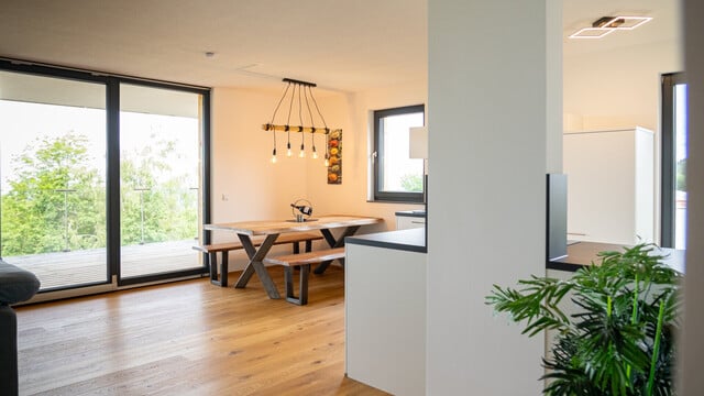 122m² große 3-Zimmer-Maisonettewohnung mit Seeblick und Zweitwohnsitzmöglichkeit am Eichenberg!