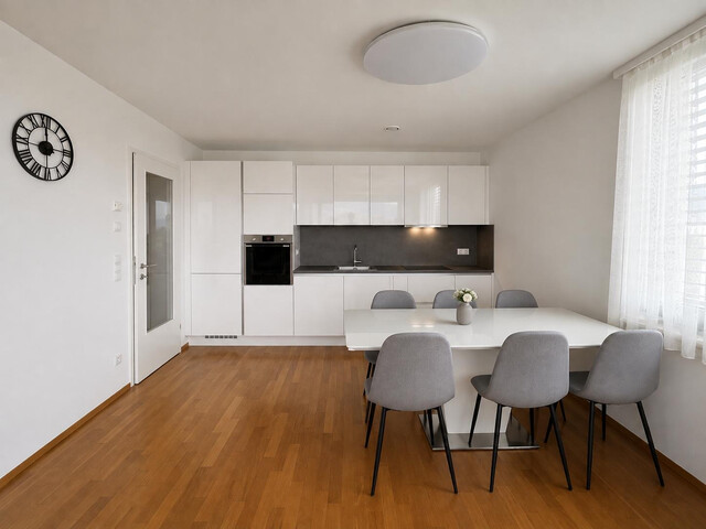 2 Zimmer Wohnung mit Aussicht und Top Lage!