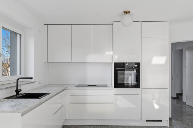 Koblach: Moderne 3-Zimmer-Maisonettwohnung mit riesiger Dachgeschoss-Terrasse!