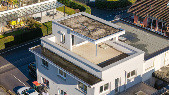 Koblach: Moderne 3-Zimmer-Maisonettwohnung mit riesiger Dachgeschoss-Terrasse!