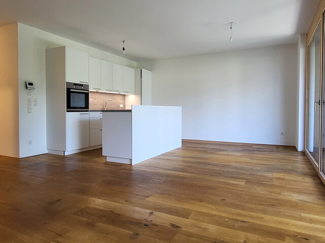 Hochwertige Gartenwohnung in Neubau (2023)