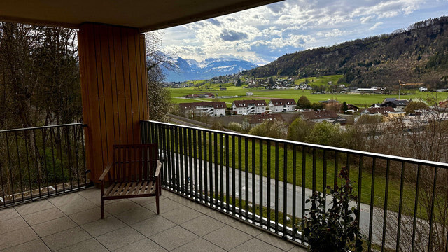 PANORAMAWOHNUNG MIT  BERGBLICK| HOCHWERTIGE EINRICHTUNG|  FELDKIRCH-TISIS