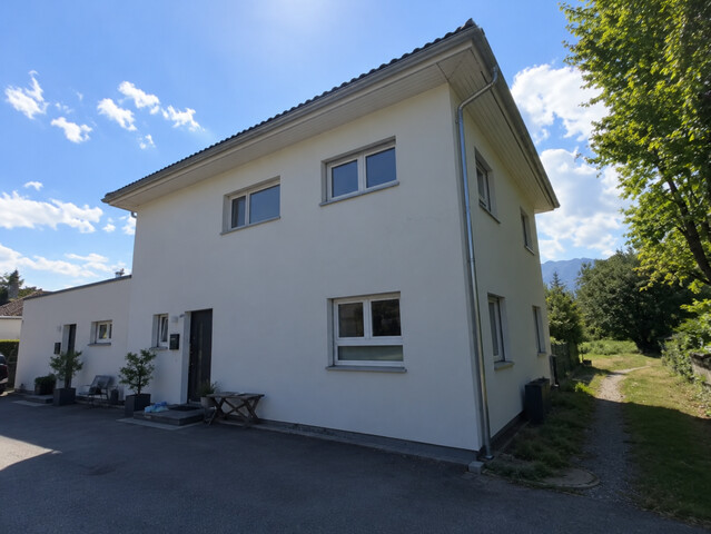 Privatverkauf! Modernes Haus mit separater Einliegerwohnung und Garten in Koblach