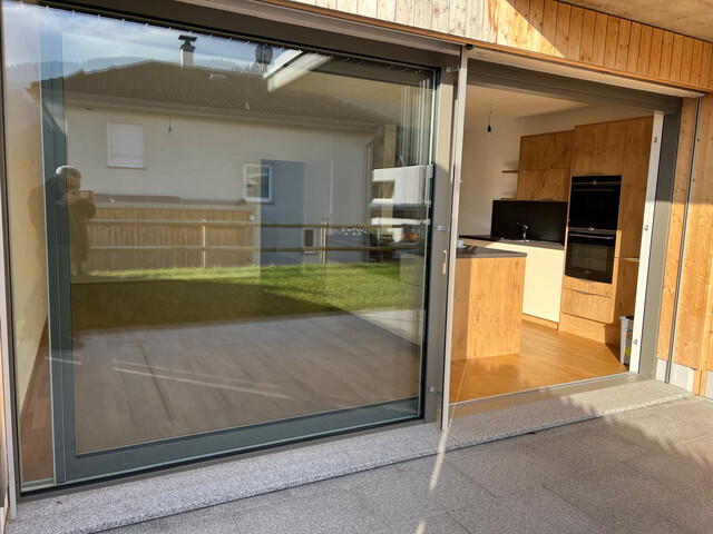 Modernes Reihenhaus in Dornbirn-Knie – Ruhige Lage mit Naturanschluss, Carport mit Abstellraum & zusätzlichem Stellplatz 