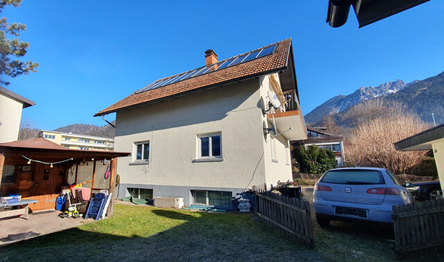 Mehrfamilienhaus mit Baugrundstück am Sonnenhang in Bludenz und toller Aussicht auf die Berge Rätikons