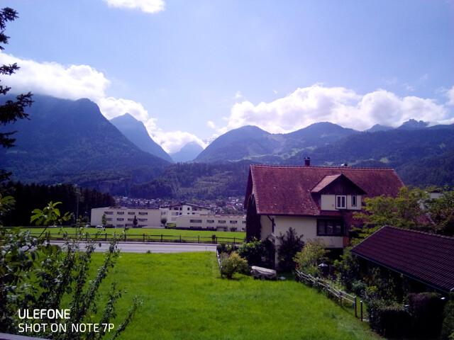 Mehrfamilienhaus mit Baugrundstück am Sonnenhang in Bludenz und toller Aussicht auf die Berge Rätikons