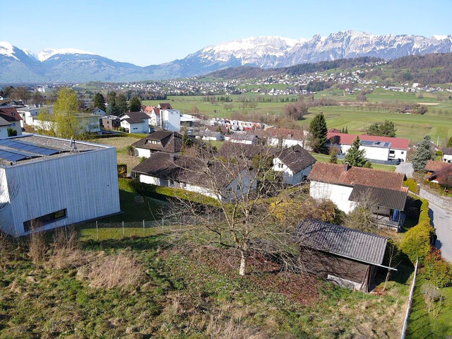 Traumhaftes Baugrundstück (Hanglage) in Feldkirch-Tisis mit herrlichem Blick auf die Schweizer Alpen