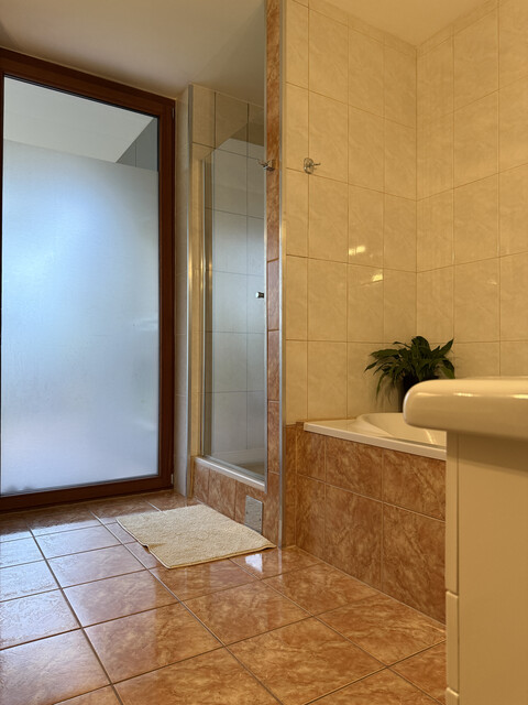 Traumhafte 4 Zimmer Wohnung in BESTLAGE zu verkaufen