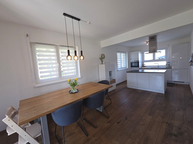 Traumhaftes Einfamilienhaus mit Einliegerwohnung und großem Garten in guter Lage von Koblach!