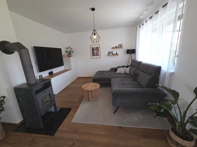 Traumhaftes Einfamilienhaus mit Einliegerwohnung und großem Garten in guter Lage von Koblach!