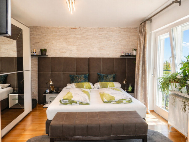 Wohnhighlight mit Top-Ausstattung – 4-Zimmer-Wohnung mit Balkon & Einzelgarage!