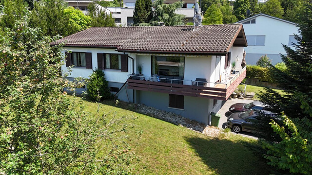 SEEBLICK, SONNENLAGE & ENTWICKLUNGSPOTENZIAL – WOHNHAUS IN LOCHAU