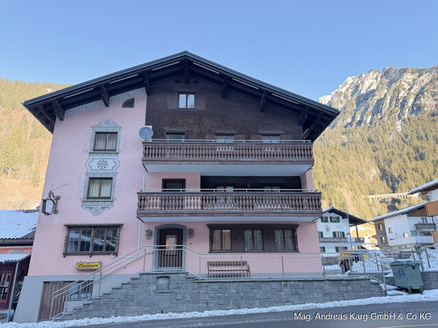 Traditionsreiche Pension zwischen SkiArlberg und Sonnenkopf