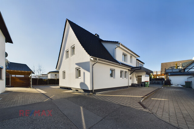 Große Doppelhaushälfte in Lauterach sucht neue Familie