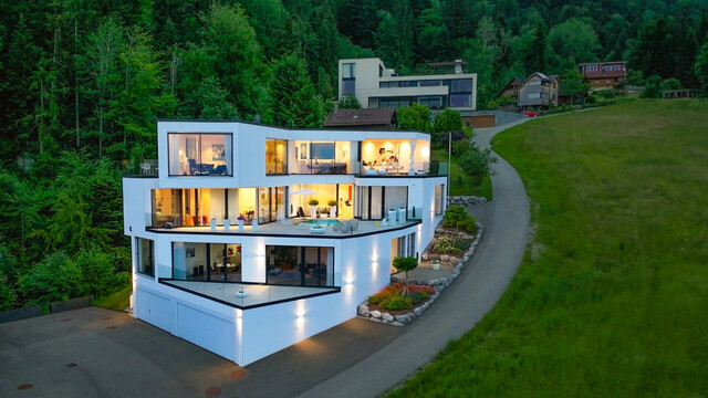 Eichenberg: Exklusives Penthouse mit atemberaubender Seesicht