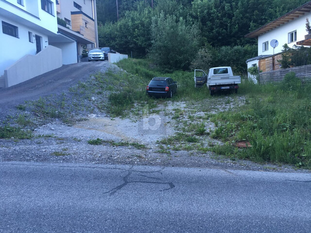 NATUR VOR DER HAUSTÜR: SONNIGES GRUNDSTÜCK MIT ZUGANG ZUM WALD