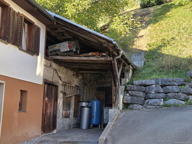 Ein nicht alltägliches Angebot mit Panoramablick und viel Potenzial in Thüringen!