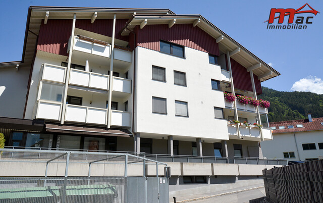 Sonnige drei Zimmer-Wohnung mit traumhafter Fernsicht direkt im Zentrum
