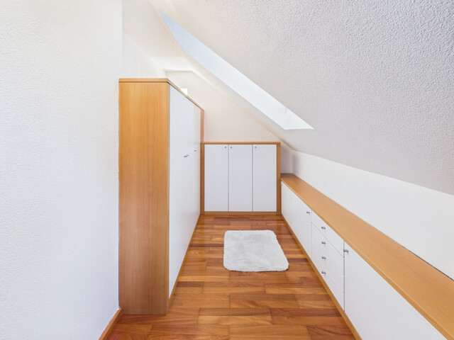 Charmante 2,5-Zimmer-Dachgeschosswohnung mit Terrasse und Fernblick in Hohenems