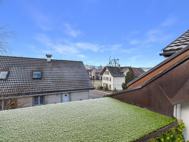 Charmante 2,5-Zimmer-Dachgeschosswohnung mit Terrasse und Fernblick in Hohenems