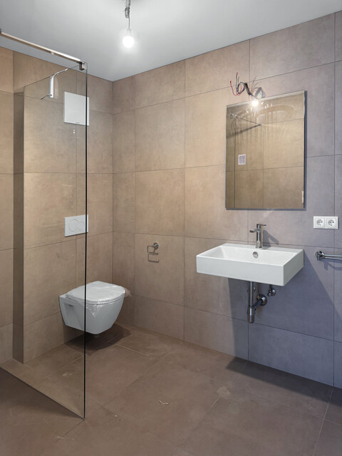 Neubau trifft Lebensqualität – 2-Zi-Wohnung mit Loggia