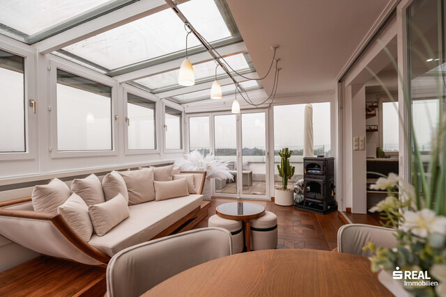 Über den Dächern von Bregenz – modernisierte Penthousewohnung inkl. Möblierung