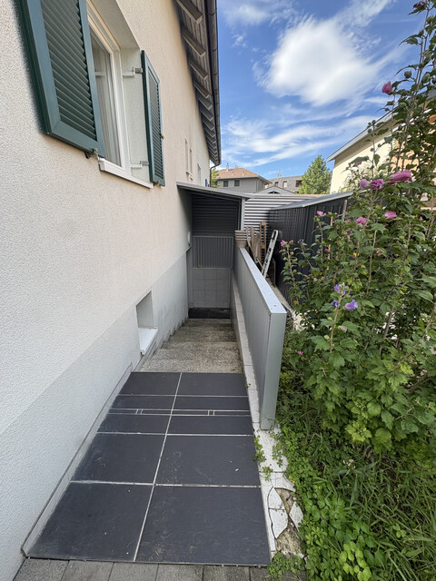 Gepflegte Doppelhaushälfte mit großem Garten in ruhiger Lage