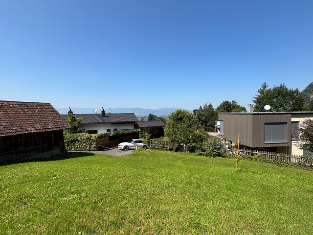 Schönes Baugrundstück in naturnaher Lage 