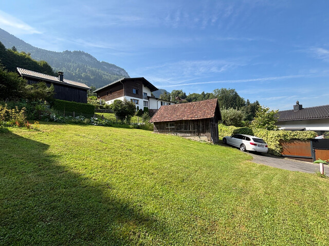 Schönes Baugrundstück in naturnaher Lage 