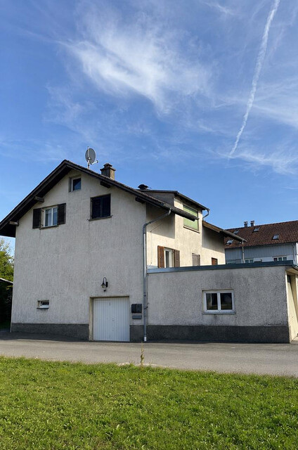 Wunderschönes Grundstück mit Altbau am Ende einer Sackgasse