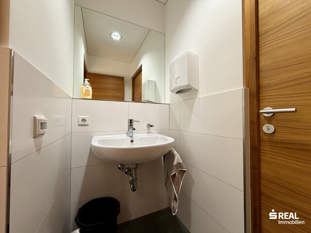 Ihr neuer Standort - Büro-/Verkaufsfläche zu vermieten