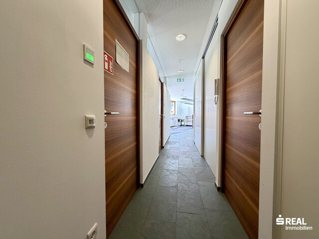 Ihr neuer Standort - Büro-/Verkaufsfläche zu vermieten