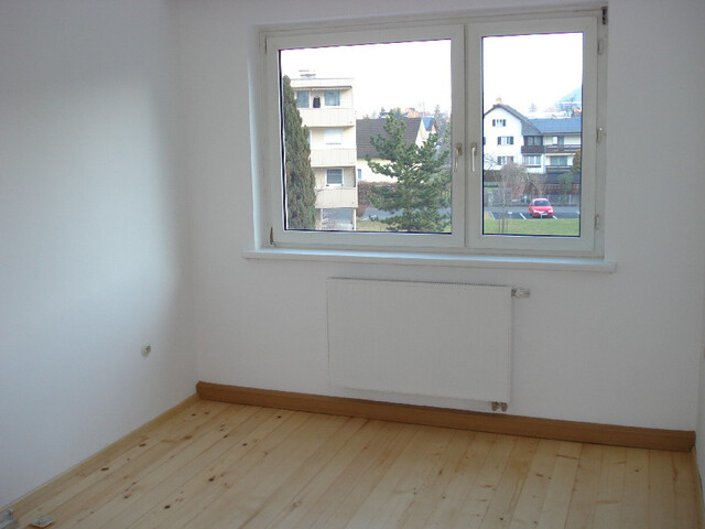 renovierte einfache 3 Zi.-Wohnung