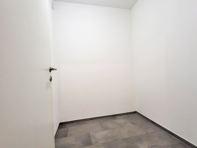 Hochwertige Gartenwohnung in Neubau (2023)