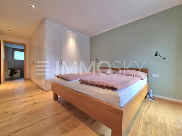 Seltenes Extra: TOP Wohnung mit 2 TG-Plätzen