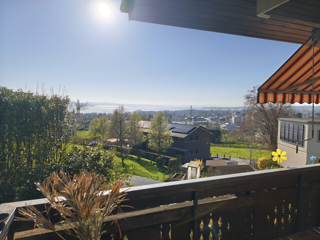 Traumhafte, freistehende Immobilie mit unverbautem Blick auf den Bodensee.Garage, Stellplatz, Balkon, Terrasse, Garten in absoluter Top-Lage!
