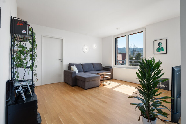 Lochau: 2-Zimmer-Wohnung mit Seeblick und Loggia