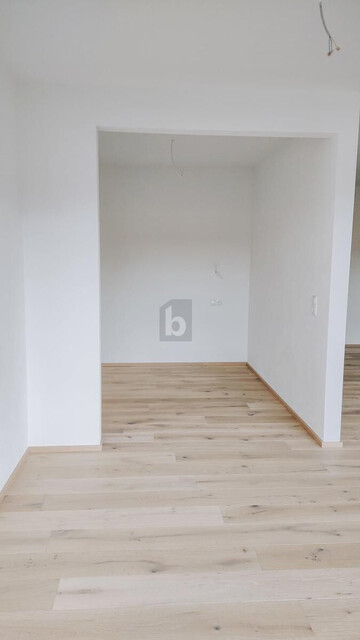 PREISHIT! KLEIN ABER FEIN MIT PARKPLATZ UND PANORAMABLICK - ALLES WAS MAN BRAUCHT