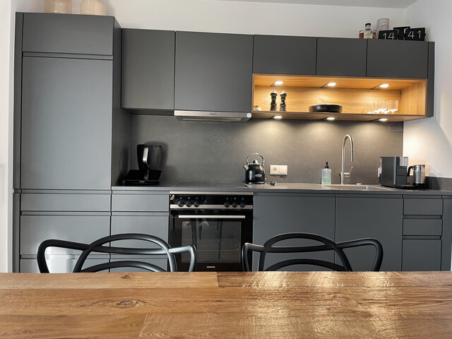 Naturnahe 2-Zimmer-Wohnung mit großzügiger Terrasse in ruhiger Wohngegend in Höchst inkl. TG, Privat