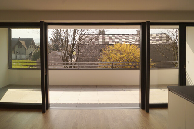 Einzigartige 4-Zimmerwohnung  in ruhiger Wohnlage mit schönem Ausblick und 2 Bäder