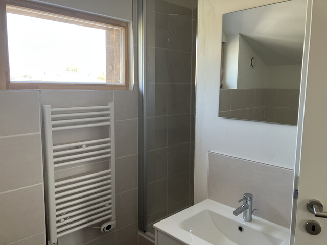Neues Einfamilienhaus, 3 Schlafzimmer, Garten, Hard