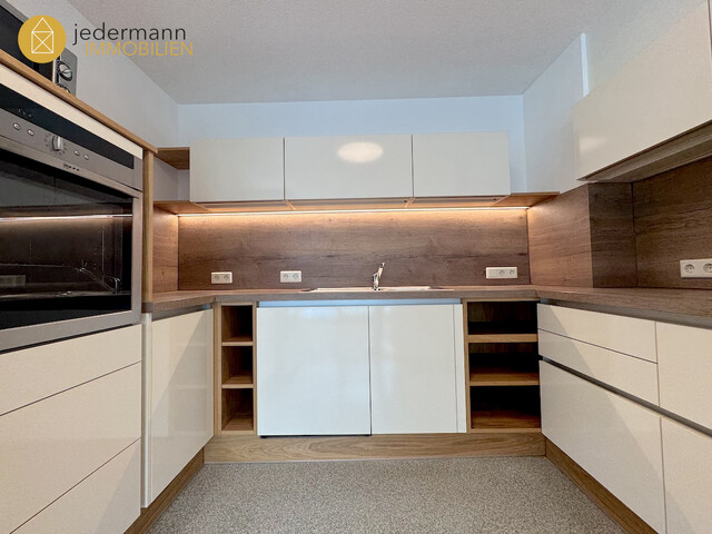 BLUDESCH: CHARMANTE, GERÄUMIGE 4-ZIMMER-WOHNUNG MIT TOLLEM WOHNFLAIR!