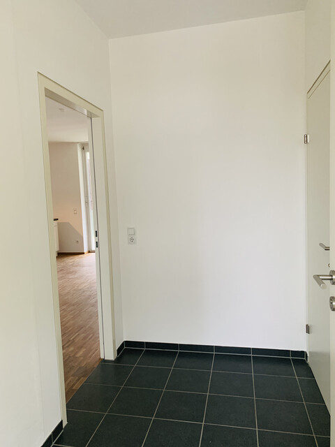 Viel Platz und Sonne!  3 Zimmer Wohnung mit großer Terrasse in Tosters , GRENZNAH!!!