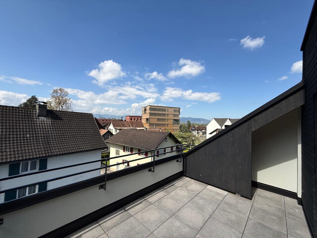 Besonders & Einzigartig  4-Zimmer Dachgeschosswohnung in perfekter Lage.
