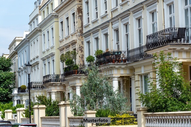 +++ Mehrfamilienhaus mit 17 Wohnungen +++