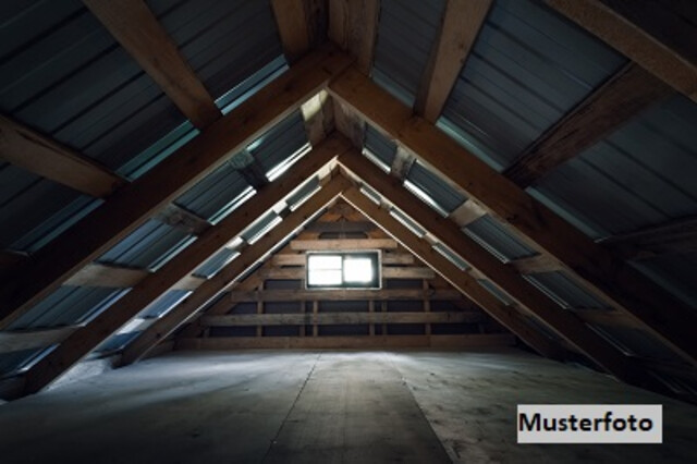 4-Zimmer-Wohnung im Rohbauzustand: Ausbauchance nach Ihren Vorstellungen